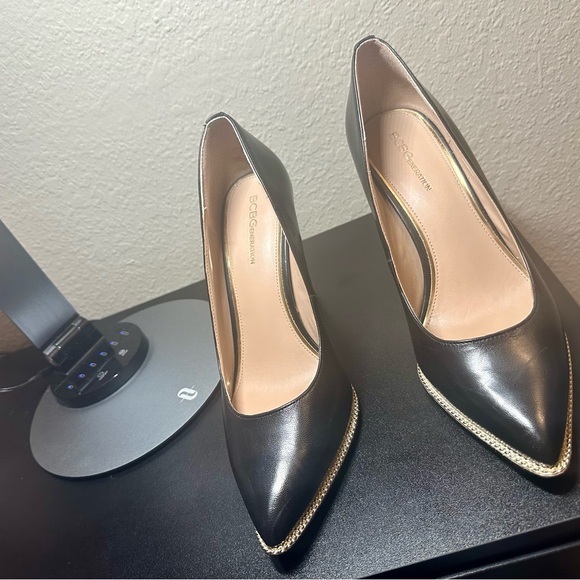 BCBGENERATION | Harleigh Pumps in Black Leather, size 39/9US - Picture 3 of 15